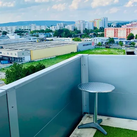 Rove At Citygate - Exclusive Apartment Above City Gate Shopping Center, Vienna With Metro Access Exterior photo