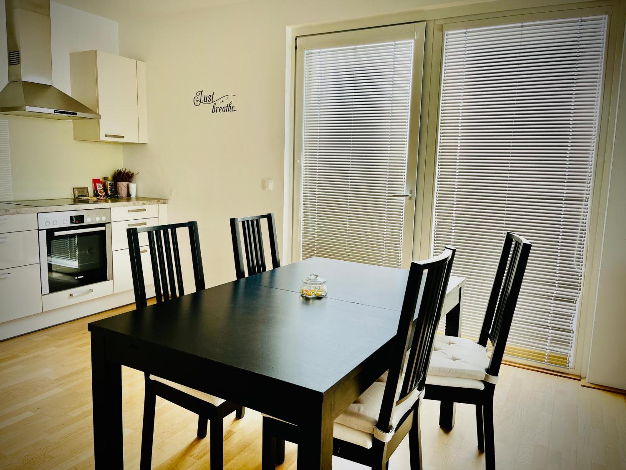 Apartment Rove At Citygate - Exclusive Above Gate Shopping Center, With Metro Access *